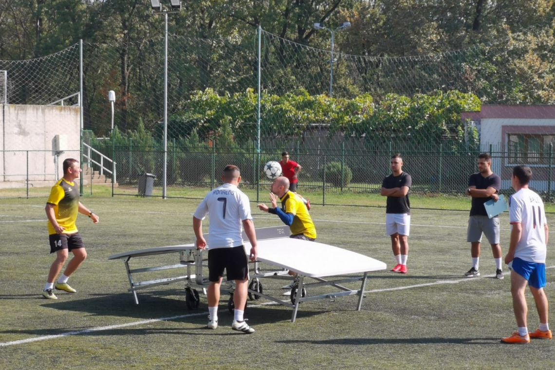 A apărut un nou sport la Bârlad: teqball!