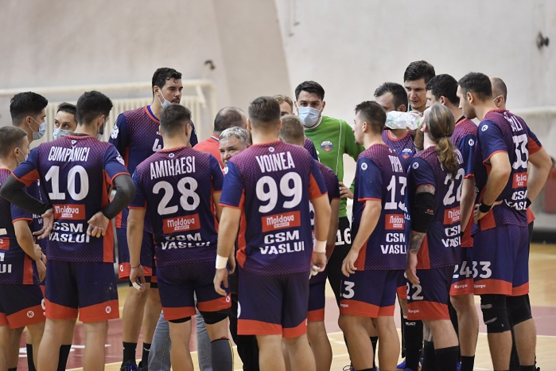 O lună fără handbal masculin!