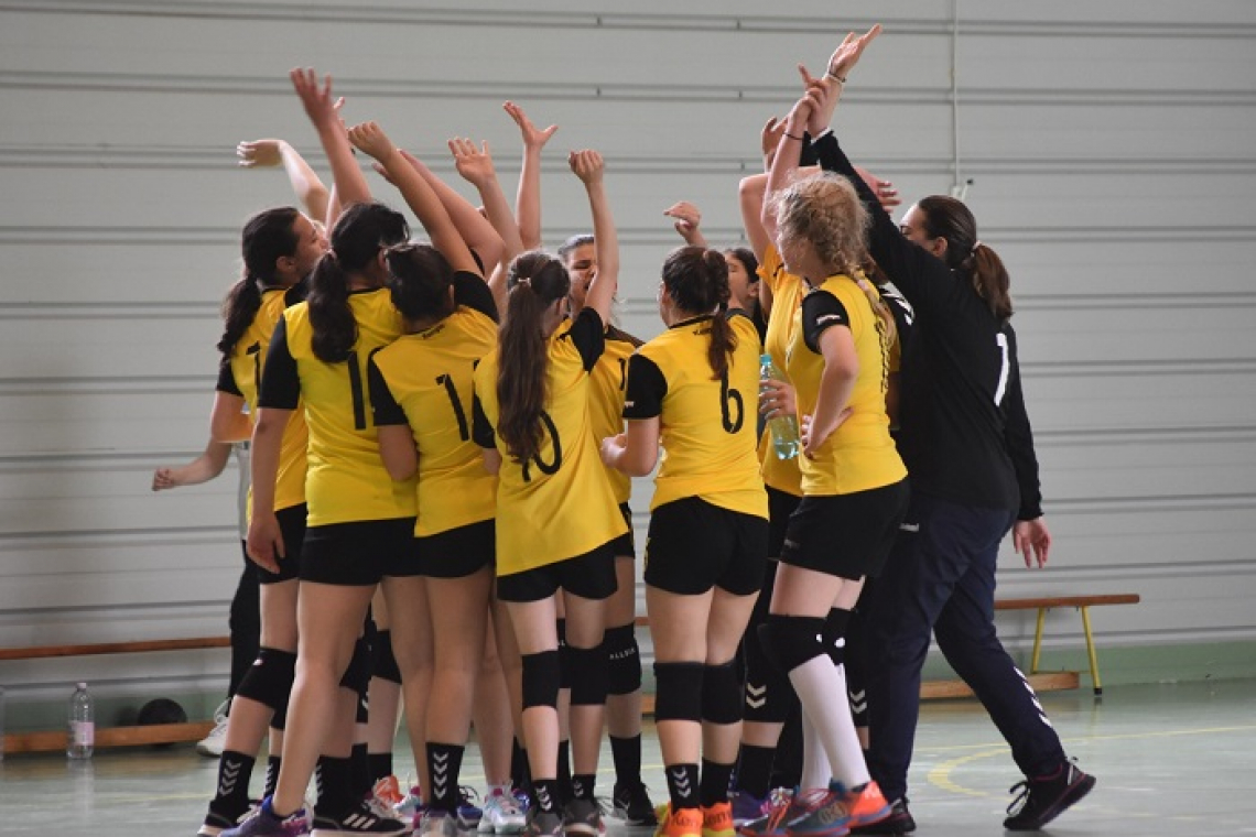 Junioarele 4 de la LPS Vaslui luptă pentru un loc la turneul final