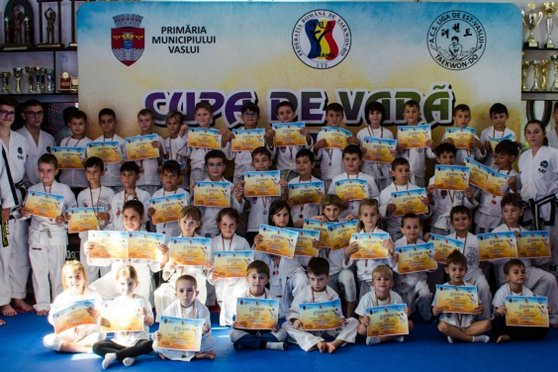 Zeci de copii au participat la Cupa de Vară la taekwon-do ITF!
