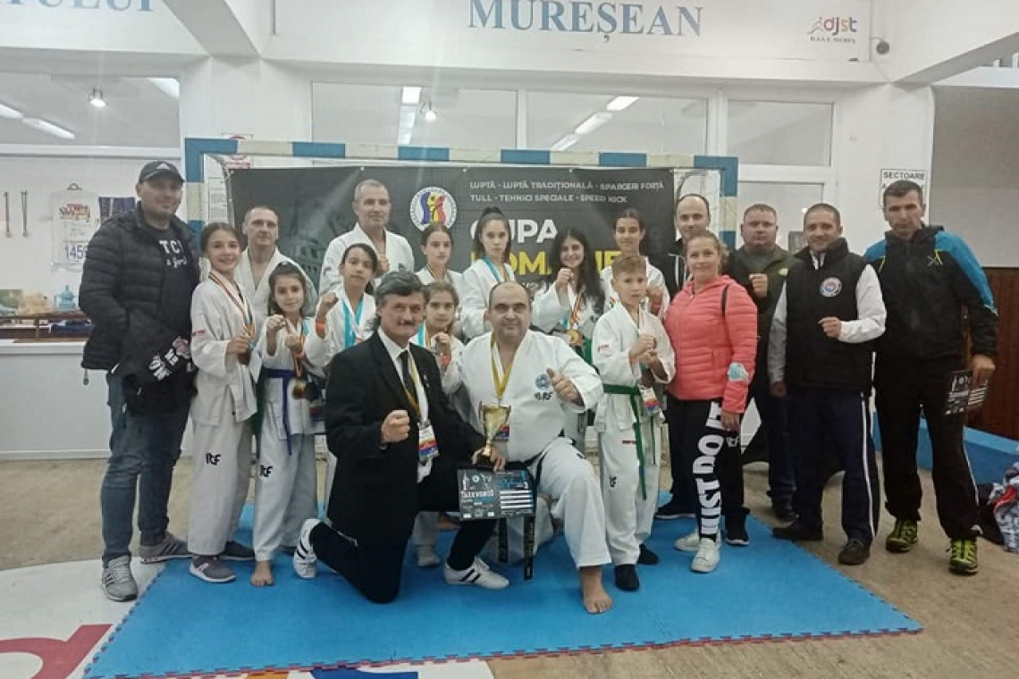 ACS Kwon Bârlad s-a întors cu tolba plină de medalii de la Cupa României