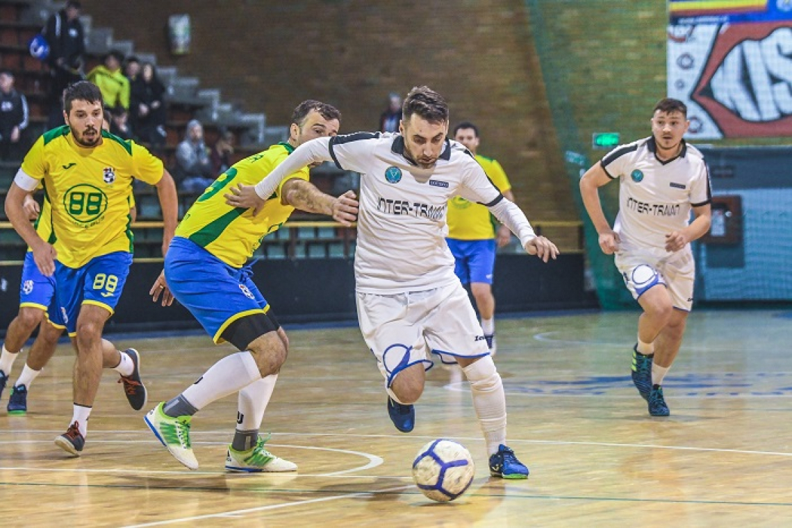Revine cea mai populară competiție de fotbal în sală Winter Cup 