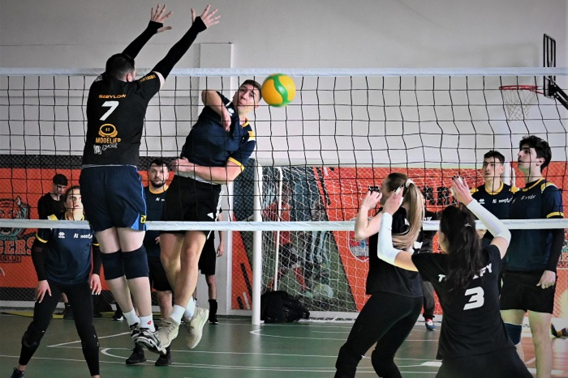 Turneu regional de volei la Vaslui