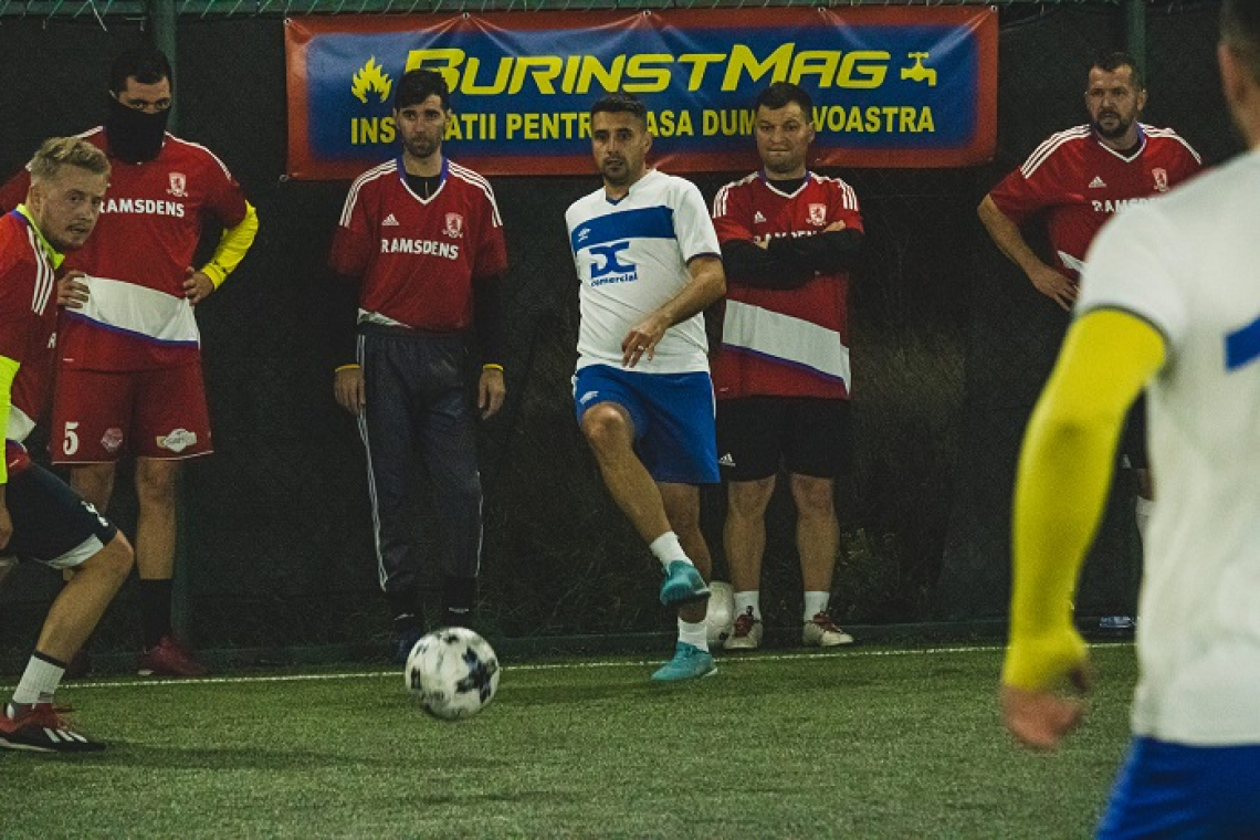 Luptă în trei pentru titlul județean la minifotbal