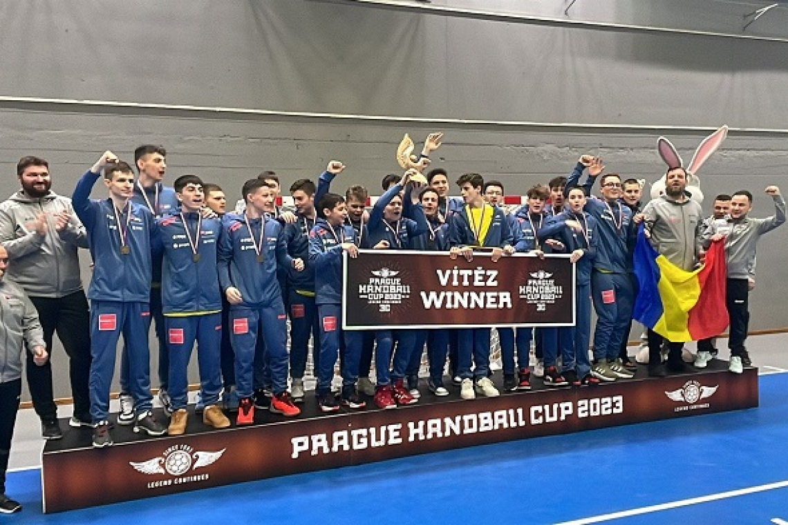 Raul Enache a câștigat cu naționala de cadeți a României Praga Handball Cup