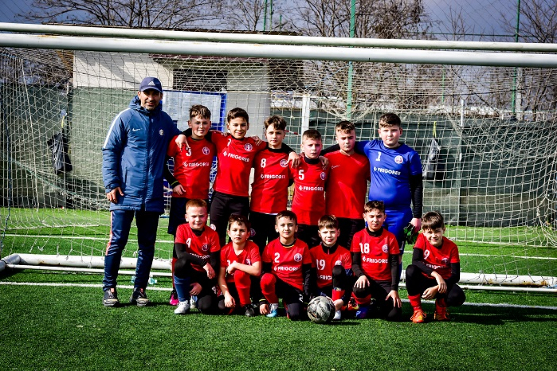 Grupa 2013 de la LPS Vaslui s-a clasat pe locul 5 la Cupa Play Bacău