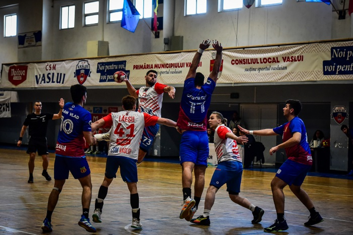Tineretul de la CSM Vaslui învins de Steaua, scor 33-36