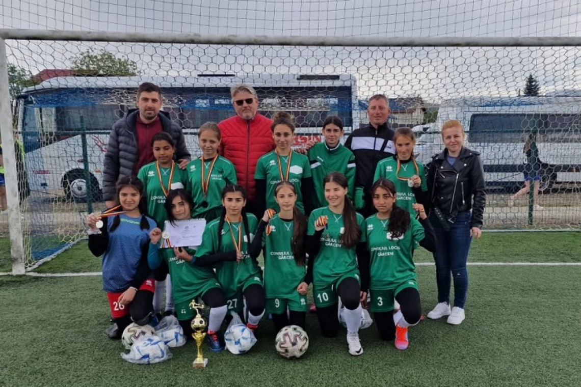 Fetele de la Gârceni, vicecampioanele Moldovei la fotbal U14