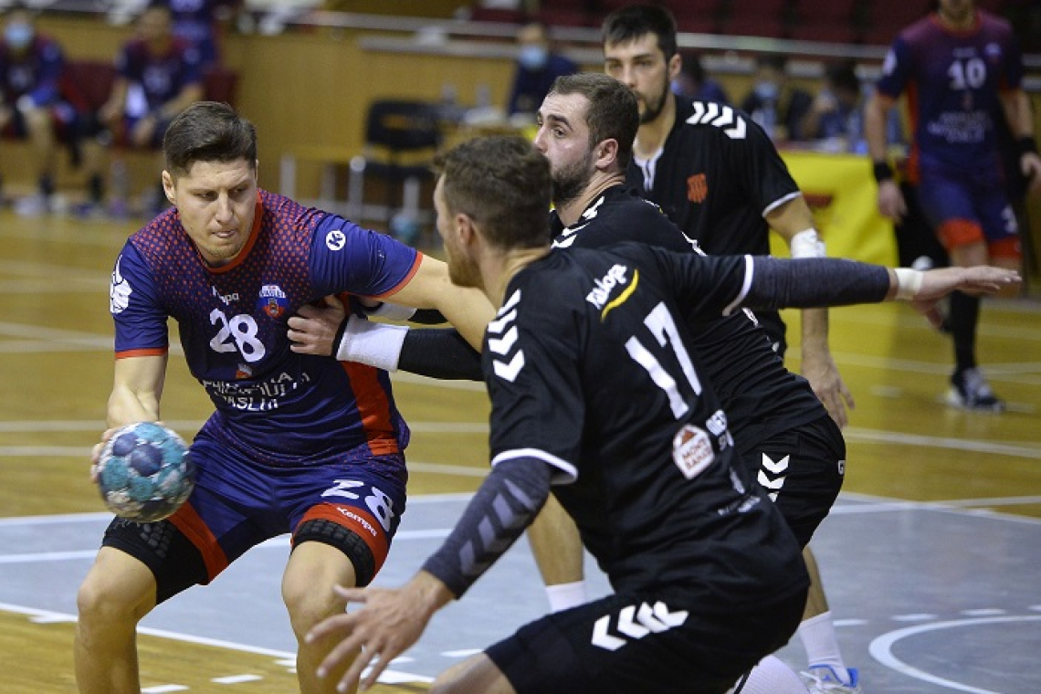 A treia victorie la rând! CSM Vaslui-CSM Reșița 25-23 (13-10)