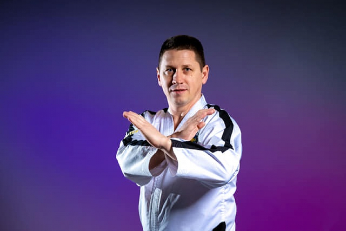 Un film koreean l-a adus în lumea taekwon-do-ului: Acum are 5 Dan și este vicepreședinte de Federație!