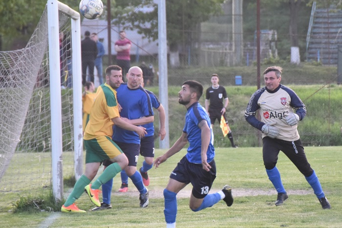 Meci cu multe goluri!