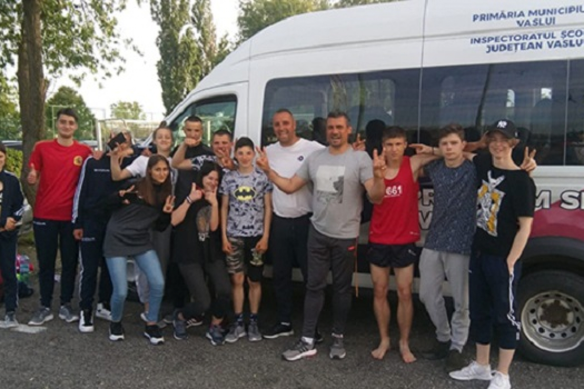Medalii pentru atleții de la LPS Vaslui!