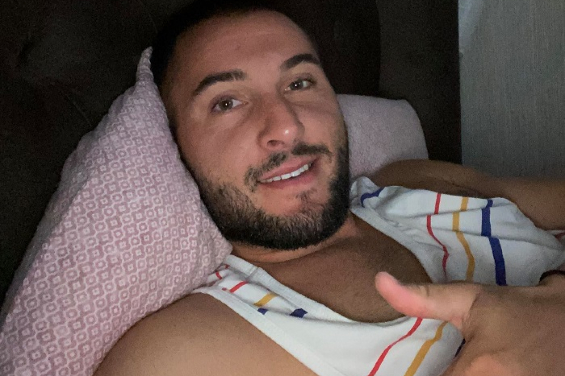 Prima fotografie cu Solomon, după ce a văzut moartea cu ochii în timpul jocului de Cupă, cu Miroslava