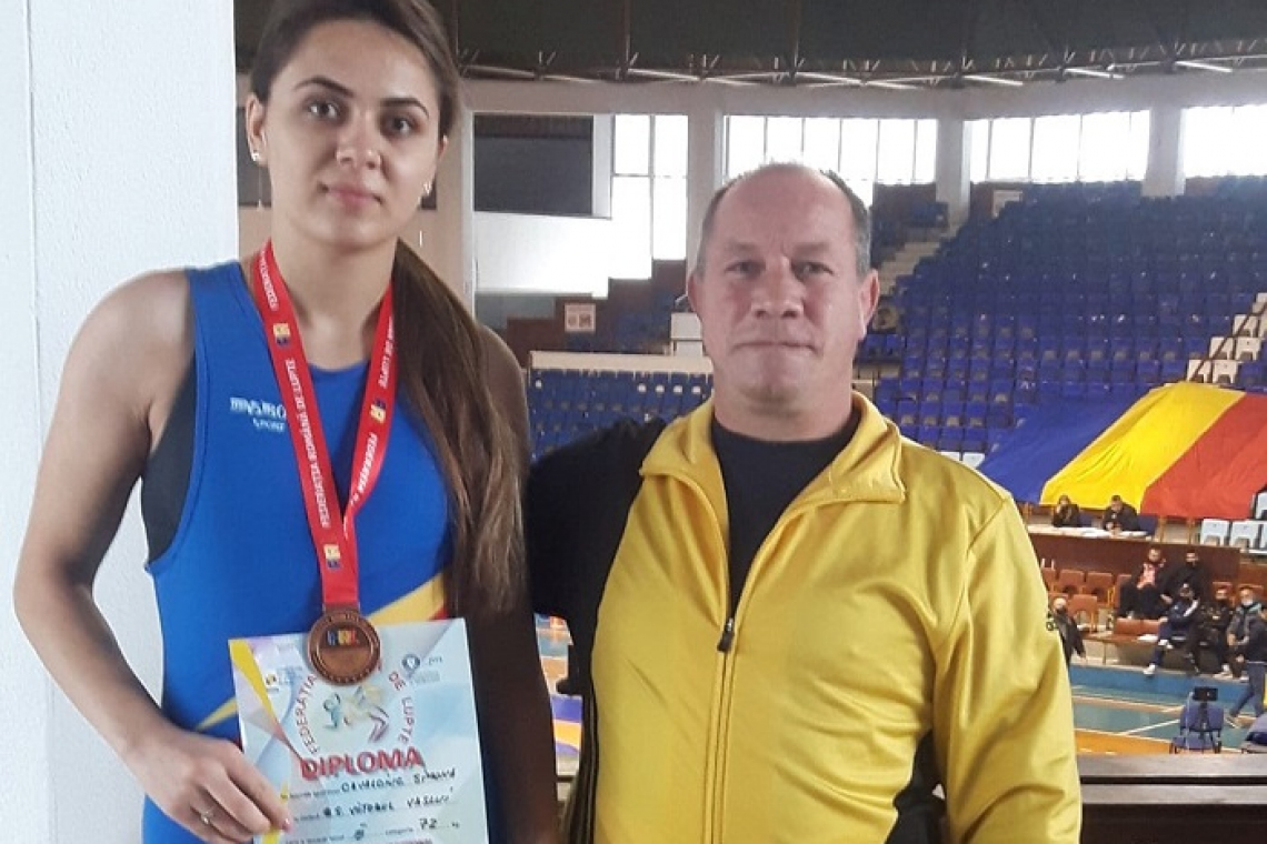 Cum arată o medaliată cu bronz la lupte!