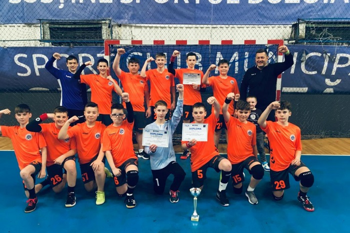 Juniorii 4 de la LPS Vaslui s-au calificat la turneul final