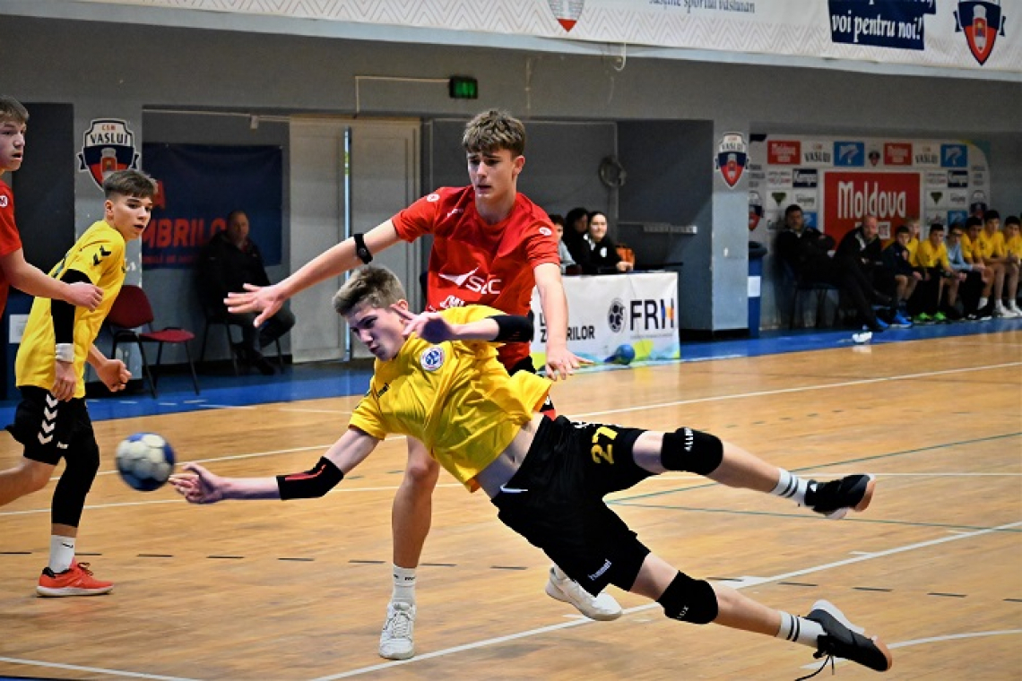 Juniorii 3 de la LPS Vaslui intră în vacanță cu o victorie