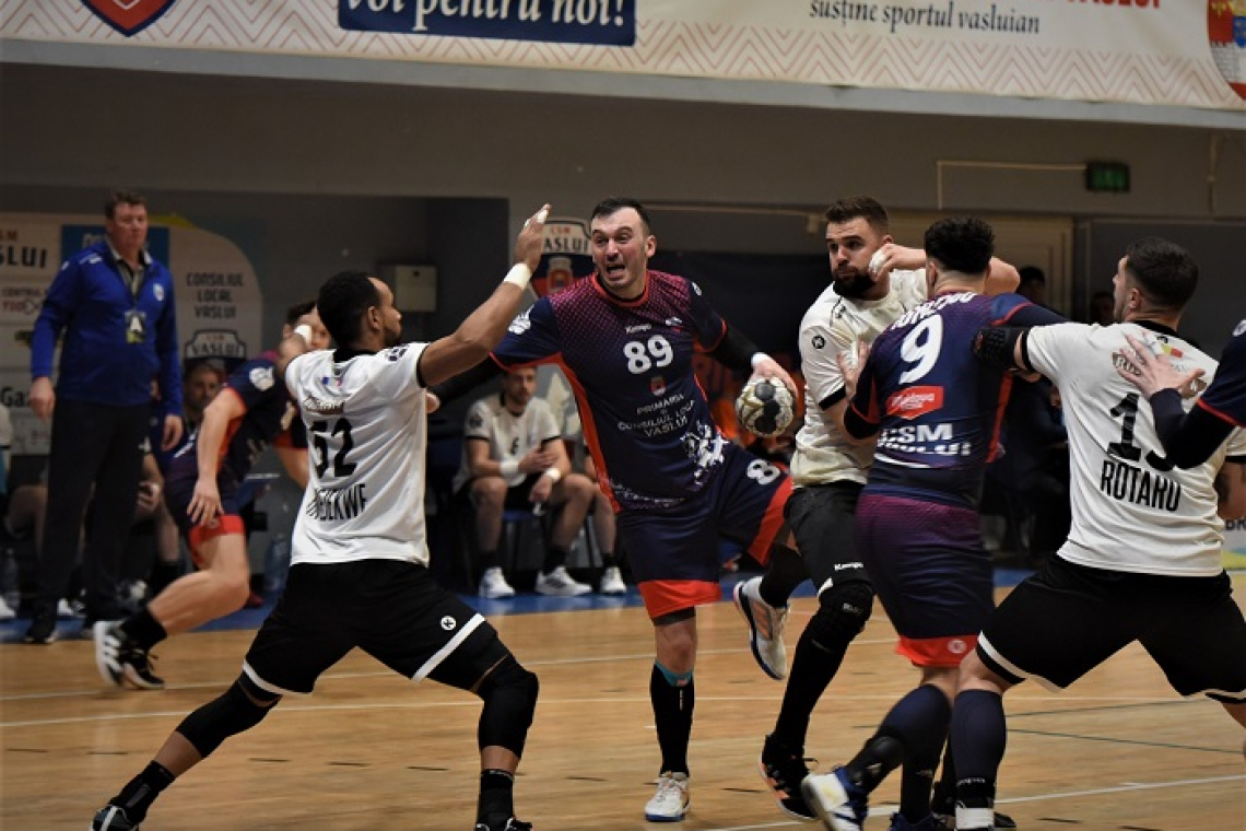 CSM Vaslui și CSM București se întâlnesc pentru a treia oară în acest sezon