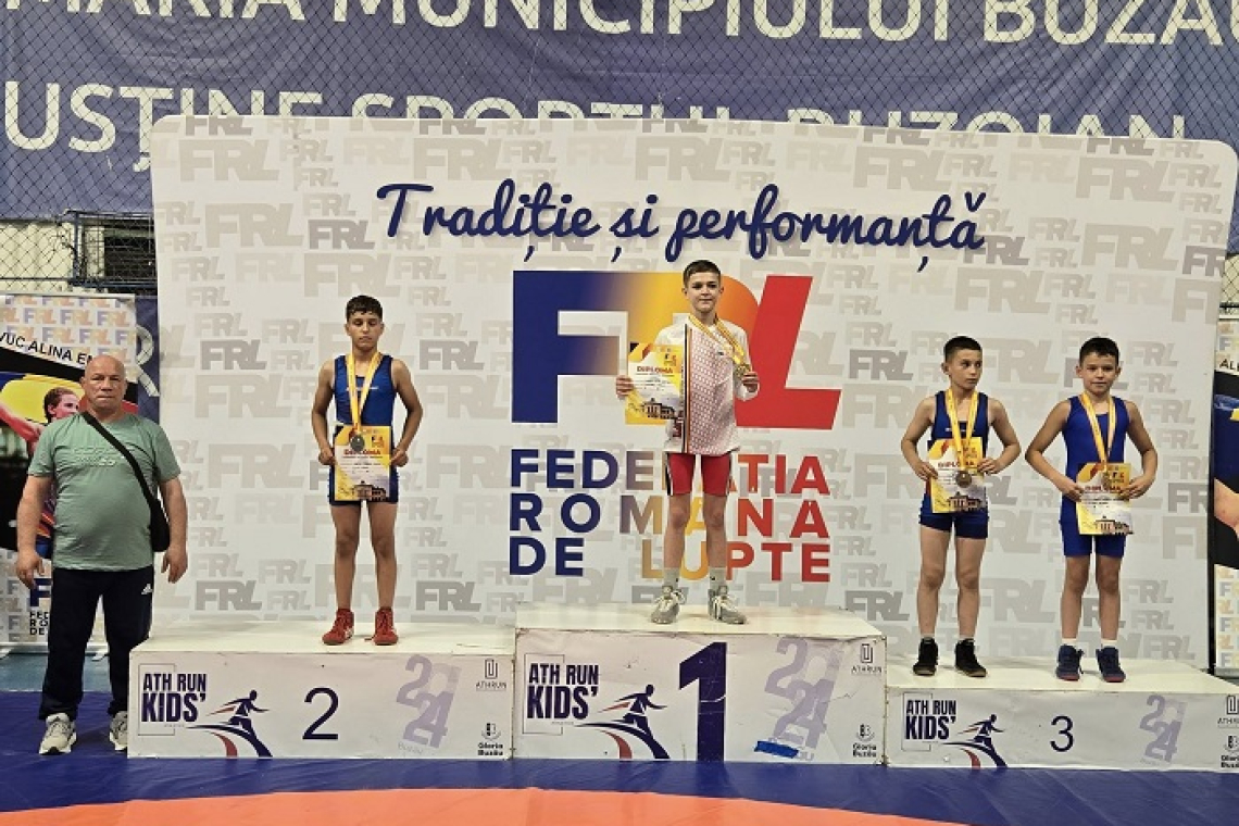 Mihai Gheghici a devenit campion național la lupte libere juniori IV