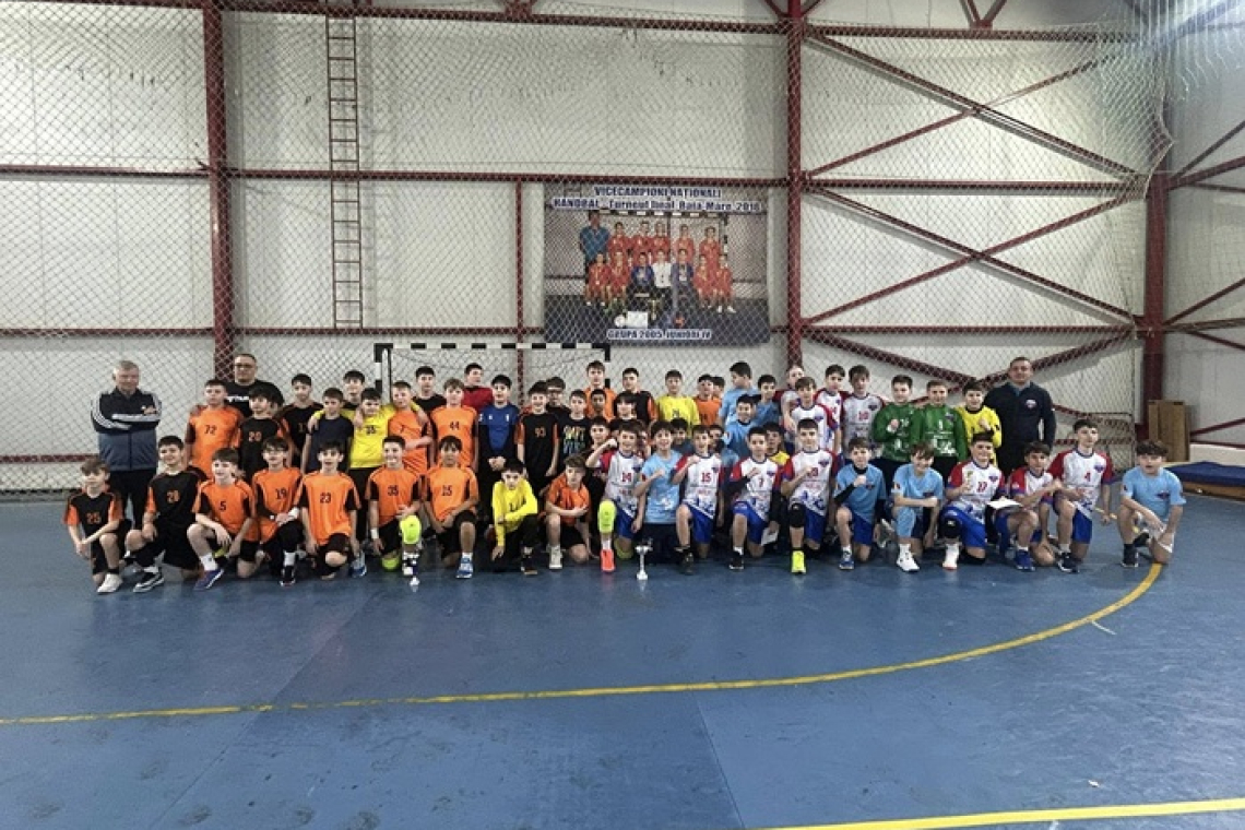 LPS și CSM Vaslui, calificate la Euroregiunea RO1 la handbal Juniori IV