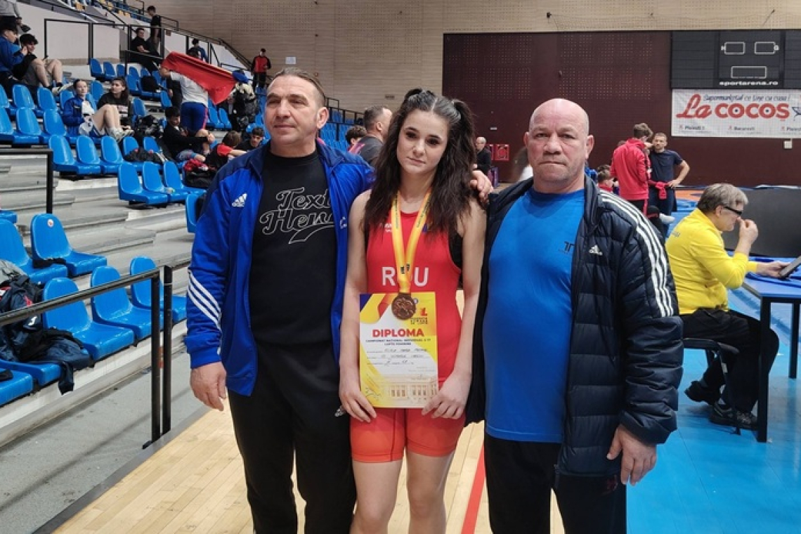 CS Viitorul Vaslui, loc 3 pe cluburi la CN U17 Lupte Libere feminin