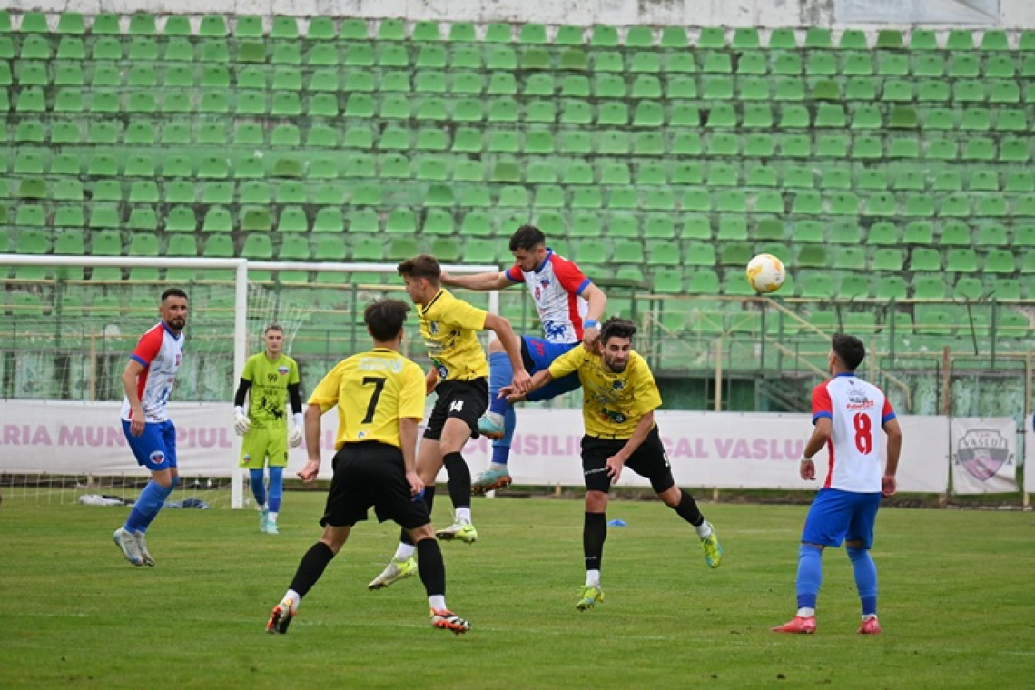 CSM Vaslui a remizat la Adjud și a ieșit din zona play-off-ului în Liga 3