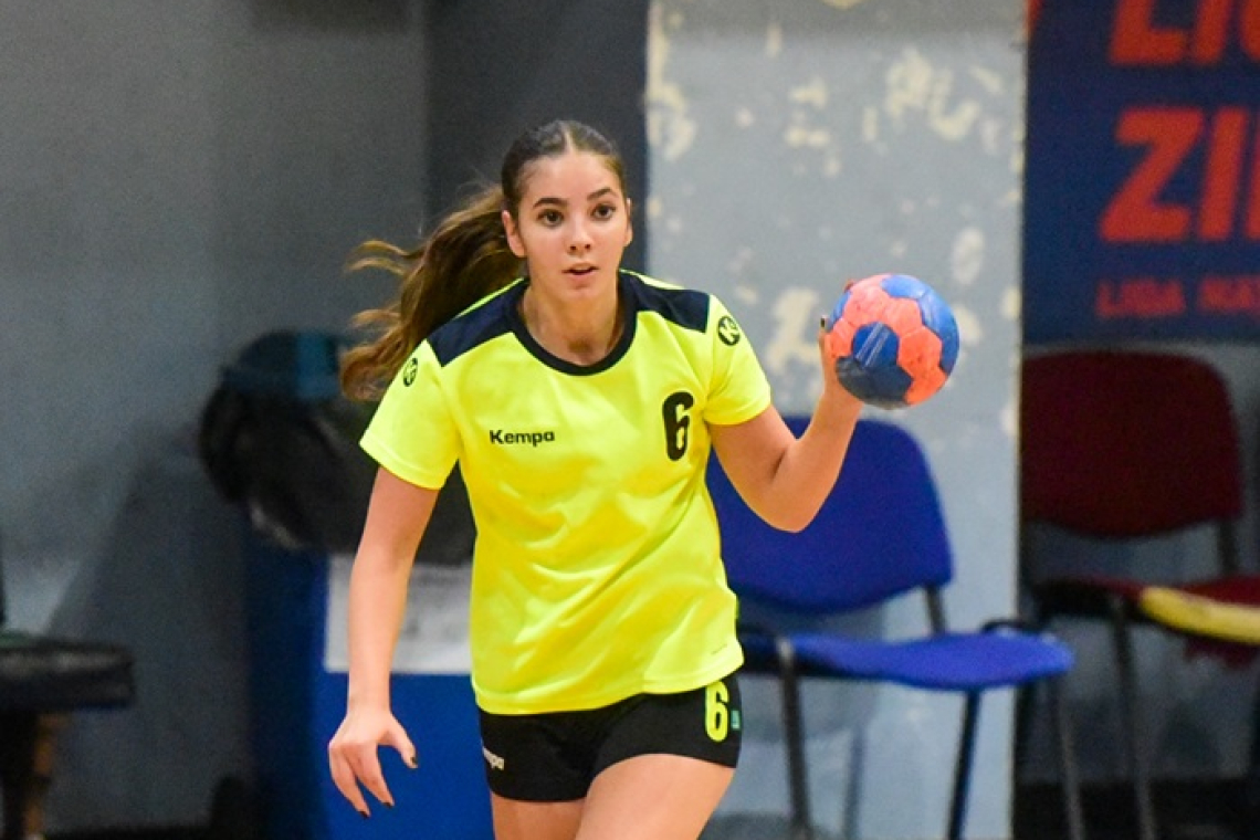 Victorie clară și loc pe podium: junioarele 1 de la LPS Vaslui continuă parcursul excelent