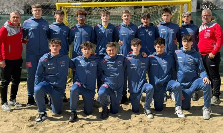 Cinci juniori de la LPS Vaslui, convocați la naționala de beach handball