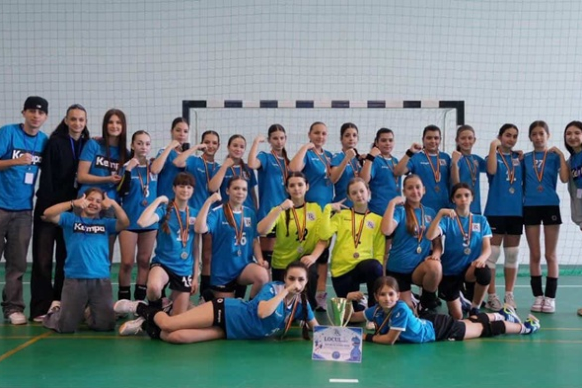 Argint pentru junioarele 3 de la ACS Blue Stars Huși la „Cupa Moldovei” – calificare meritată în semifinale