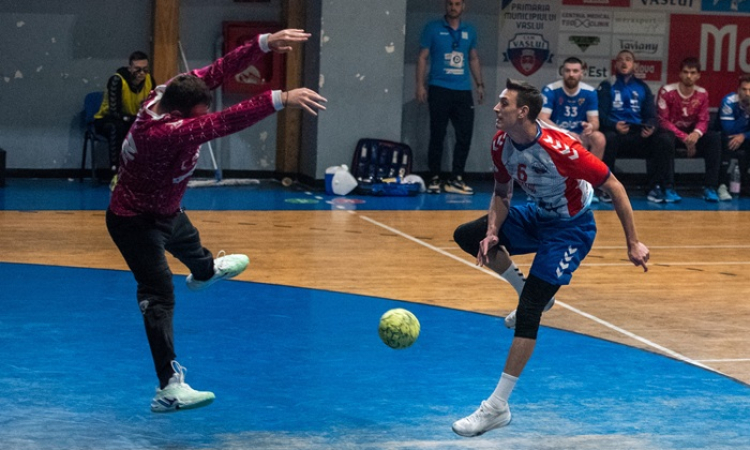 Mihai Andronic, noul favorit al tribunelor din Vaslui! Două goluri și aplauze la scenă deschisă în victoria cu Sighișoara