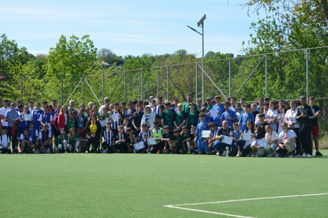 Peste 100 de elevi au participat la „Cupa Prieteniei” organizată la Școala Gimnazială Gârceni