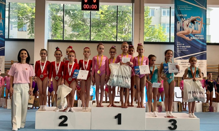 Gimnastele din Bârlad au strălucit la Cupa „Andreea Răducan”! 15 medalii și aur pe echipe pentru sportivele de la CSȘ Bârlad