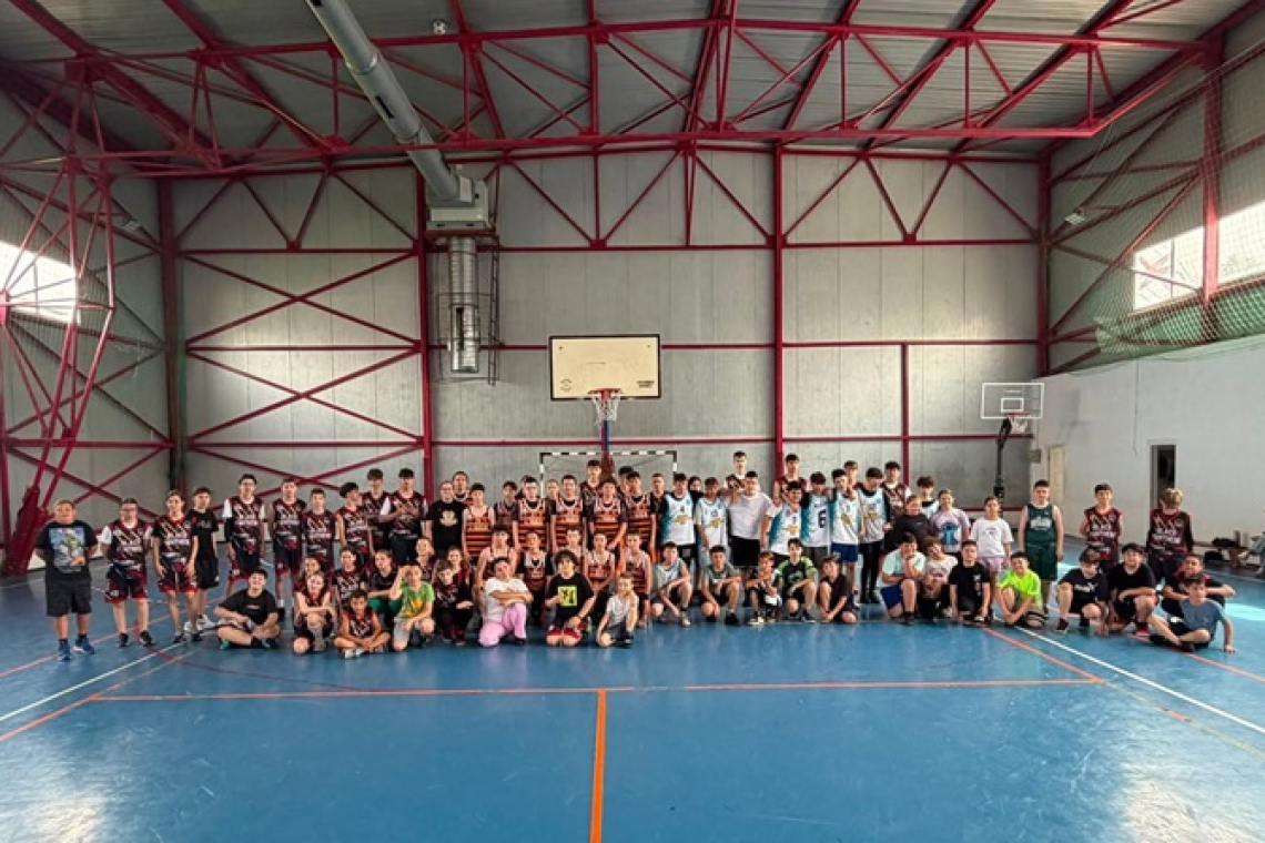 Mii de emoții, sute de zâmbete și un singur câștigător: copilăria! „Cupa Copiilor” la baschet a adunat viitorul sportului vasluian