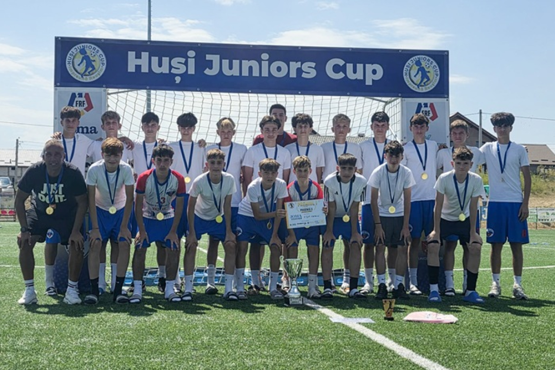CSM Vaslui a câștigat Huși Juniors Cup 2026! Grupa 2012 a dominat competiția și a ridicat trofeul
