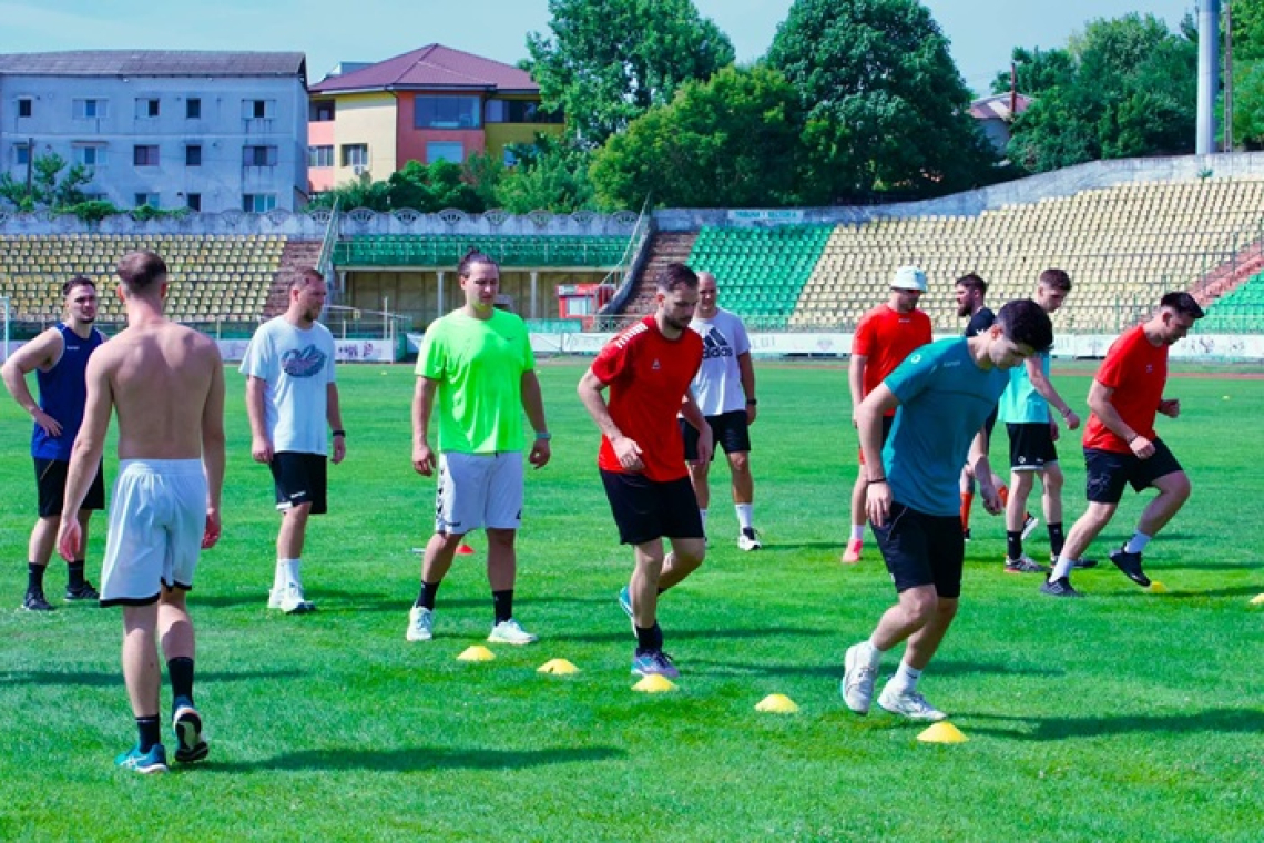 CSM Vaslui a început pregătirea pentru noul sezon din Liga Zimbrilor. Primarul Lucian Braniște, prezent la reunirea echipei