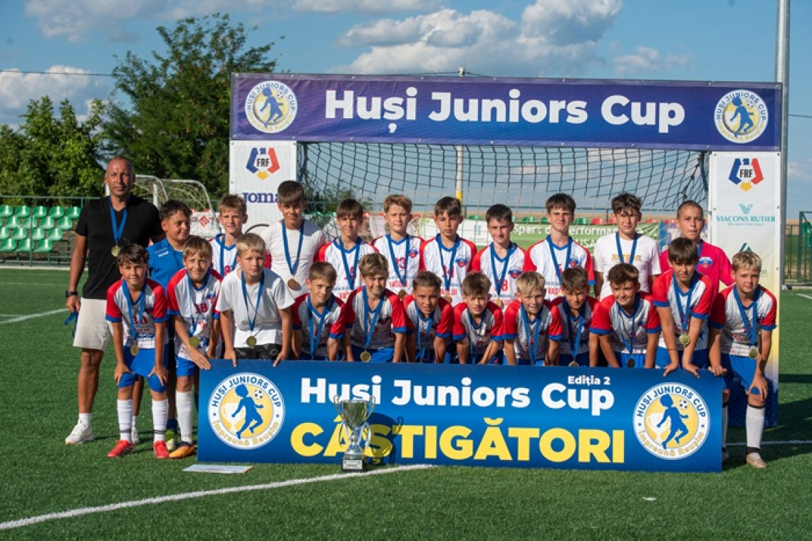 Puștii de la CSM Vaslui au cucerit trofeul Huși Juniors Cup după două serii dramatice de penalty-uri