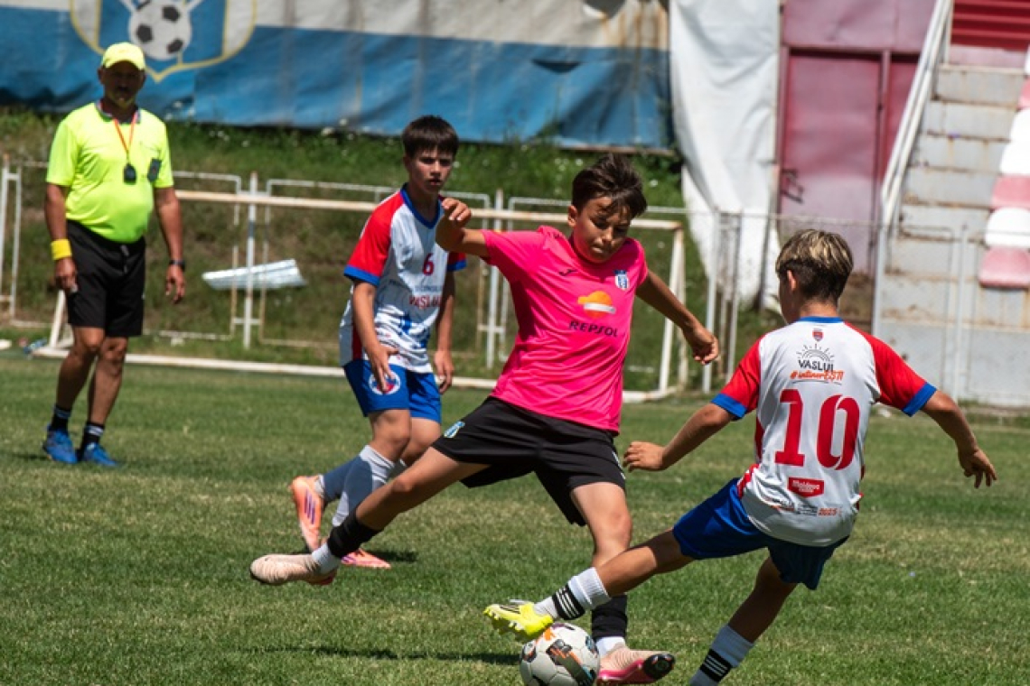 Schimbări majore în fotbalul juvenil! Vasluiul va avea trei reprezentante în Campionatele Naționale, iar FRF introduce reguli și competiții noi