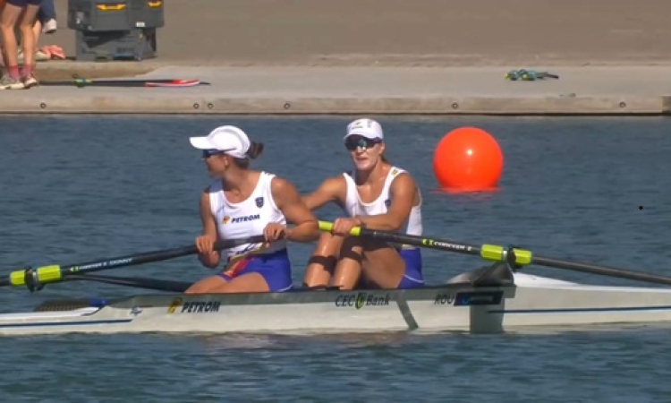 Adriana Adam, fata de aur a Văleniului! A cucerit al treilea titlu mondial la canotaj