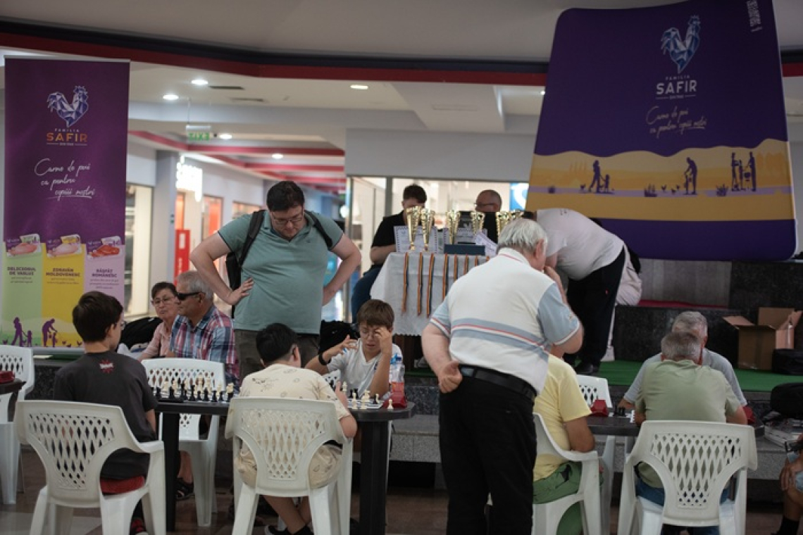 A început Trofeul „Familia Safir”! Peste 100 de șahiști se duelează la Vaslui
