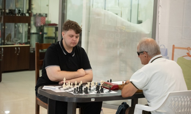 Ștefan Prisacaru a câștigat „Trofeul Familia Safir”. Victorie pentru șahul vasluian