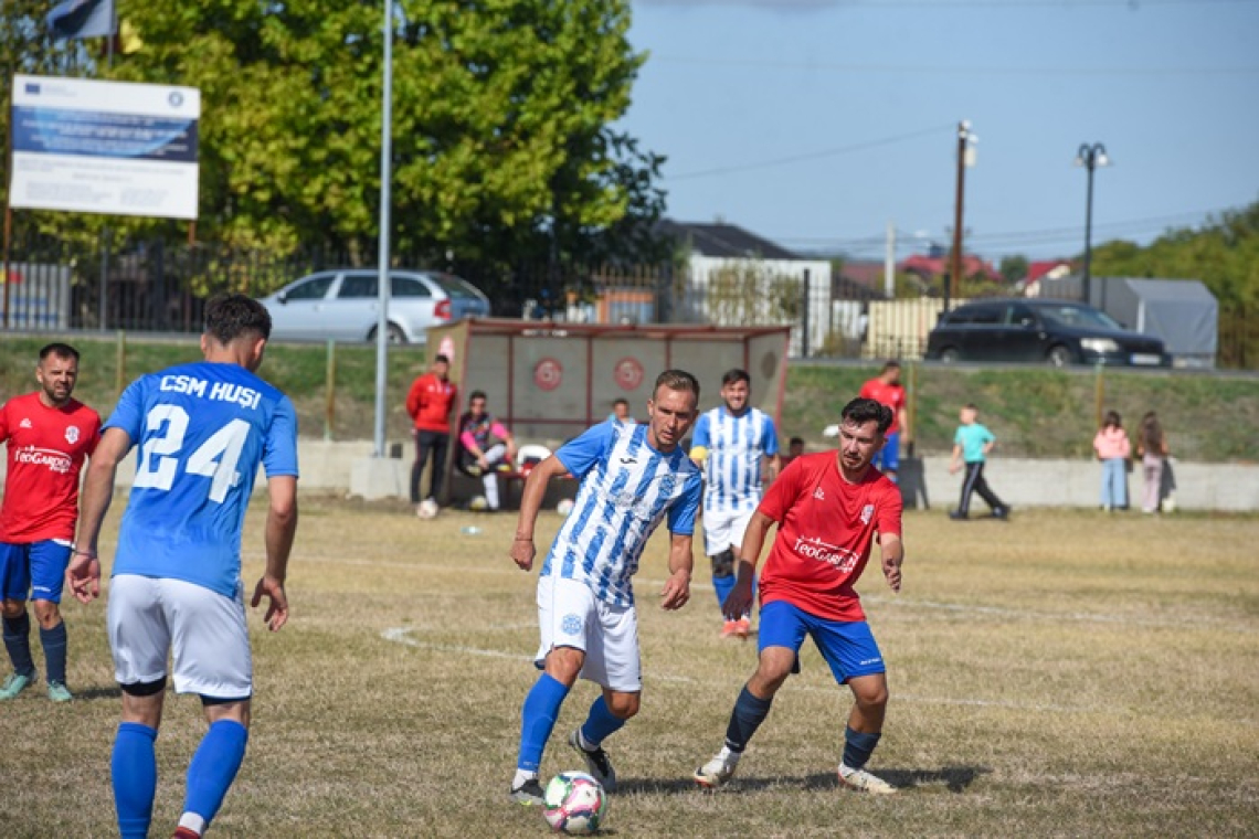 Goluri pe bandă rulantă și derby încins la Vulturești, în etapa a patra