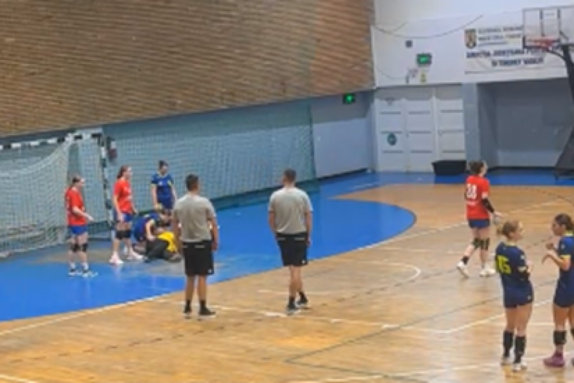 Final tensionat la un meci de handbal feminin U19: Meci câștigat de LPS Suceava după o fază controversată în ultimele secunde ale partidei